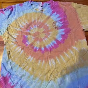 Tie dye puppie love shirt.